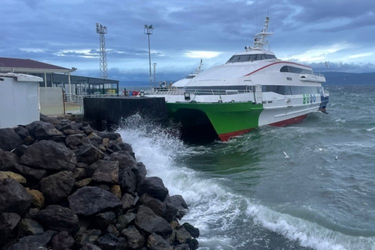 Bursa Deniz Otobüsleri’nde (BUDO) iptal edilen seferler şu şekilde: “08.00