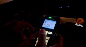 Bursa'da alkollü sürücü polise zor anlar yaşattı! 6 Bursam Medya -