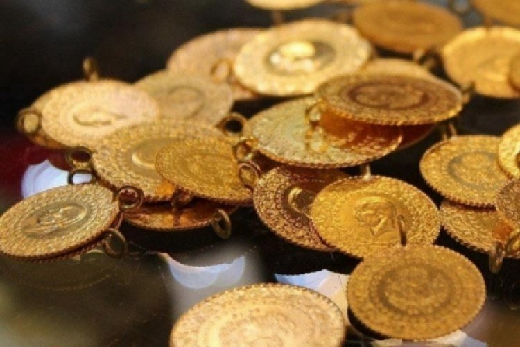 Altın piyasası, haftanın son iş gününde hareketliliğini sürdürüyor. Yatırımcılar, “Gram