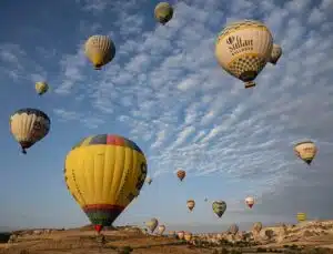 İş’in Ötesi I Sıcak hava balonu pilotları I Gökyüzünde orkestra uyumuyla hareket ediyorlar