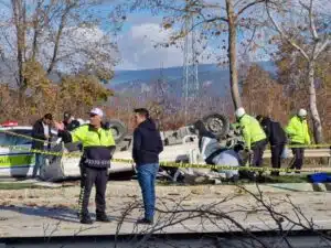 Bursa’da takla atan kamyonette 2 kişi hayatını kaybetti Kaza, saat