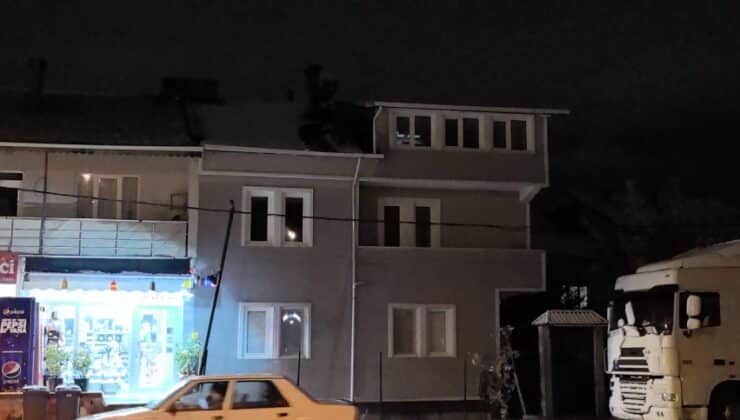 Bursa'da anteni temizlemek için çıktığı çatıdan düşüp, öldü! 5 Bursam Medya -