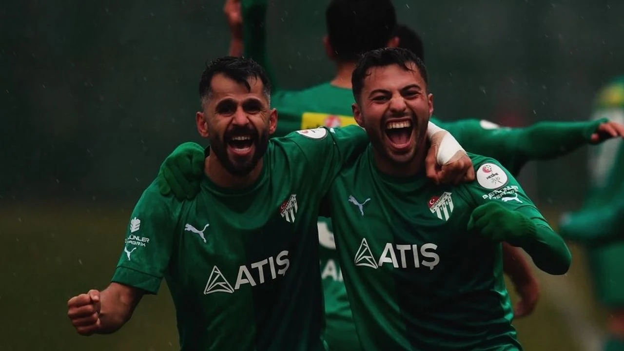 3. Lig’de 12. hafta mücadelesinde Bursaspor, 23 Elazığ FK ile