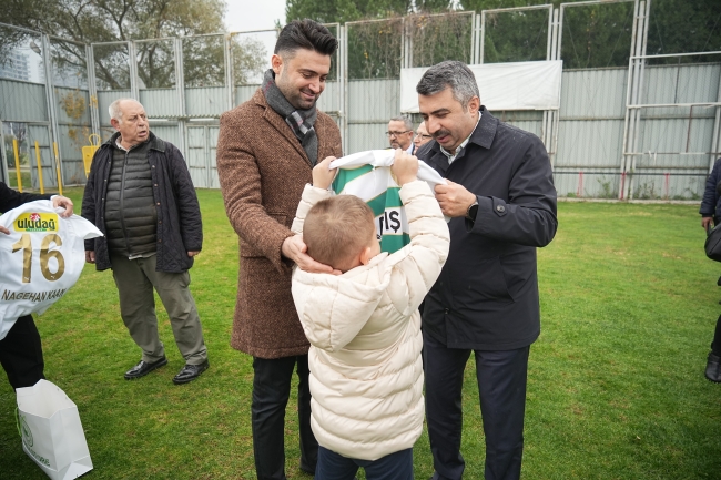 Yıldırım Belediye Başkanı Oktay Yılmaz ve Bursaspor Başkanı Enes Çelik,
