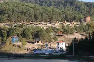 Bolu’nun Göynük ilçesinde yer alan, çevresi çam ormanları ile çevrili