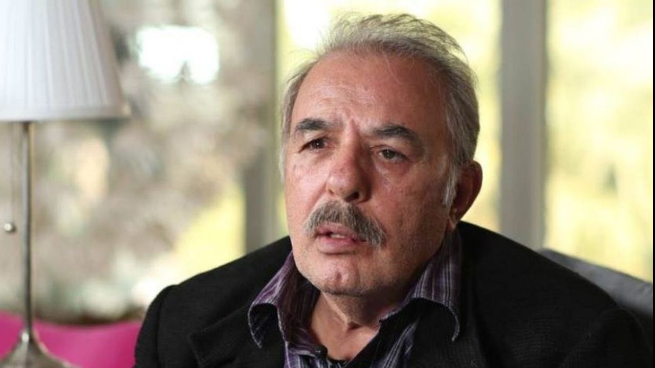 Ferdi Tayfur‘un oğlu ile olan fotoğrafı sosyal medyada gündem oldu.