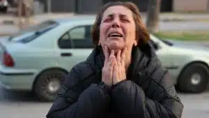 Olay 3 Kasım 2022 tarihinde, Bornova ilçesinde bulunan lüks bir