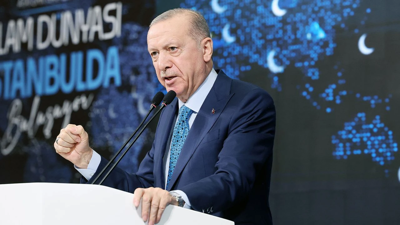 Konuşmasında İstanbul Sözleşmesi’nin değil, kanunların yaşatacağının altını çizen Cumhurbaşkanı Recep