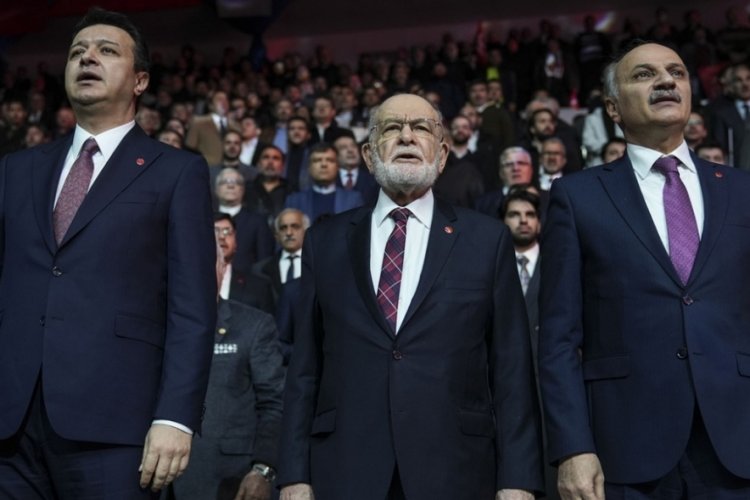 Atatürk Spor Salonu‘nda toplanan Saadet Partisinin 9. Olağan Büyük Kongresi‘nde
