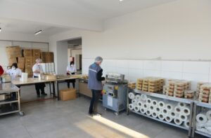 Bursa Nilüfer'de ihtiyaç sahiplerine yemek desteği 12 Bursam Medya -