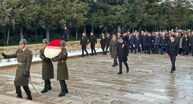 81 ilin öğretmenlerinden Anıtkabir’e ziyaret!