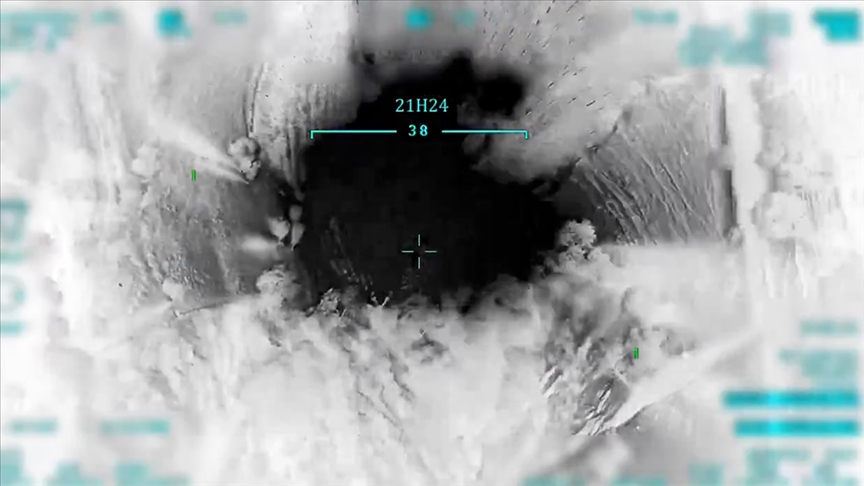 Bakanlıktan yapılan açıklamada, Türk Silahlı Kuvvetlerinin, Irak’ın kuzeyindeki terör inlerini