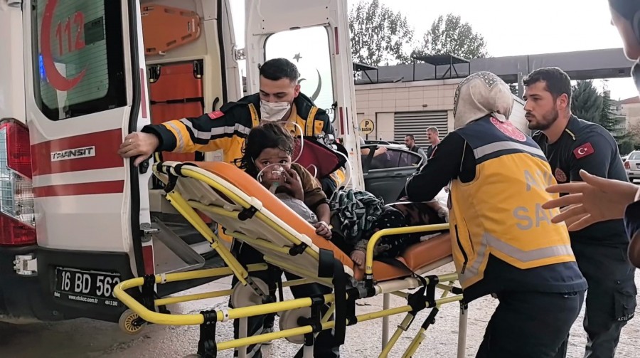 Yangın, saat 13.30’da İnegöl ilçesinin Ertuğrulgazi Mahallesi Acar Sokakta bulunan