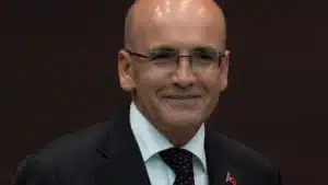 Hazine ve Maliye Bakanı Mehmet Şimşek, bugün TCMB’nin açıkladığı beklenti