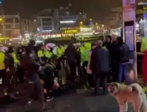 İstanbul Çekmeköy’de alkollü sürücünün yakınları saldırdı: 4 polis yaralandı