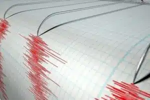 Kandilli Rasathanesi’nden edinilen bilgiye göre, Girit Adası açıkların’da ( Akdeniz)