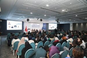 BTÜ’de yapay zekanın toplum üzerine etkileri ele alındı 8 Bursam Medya -