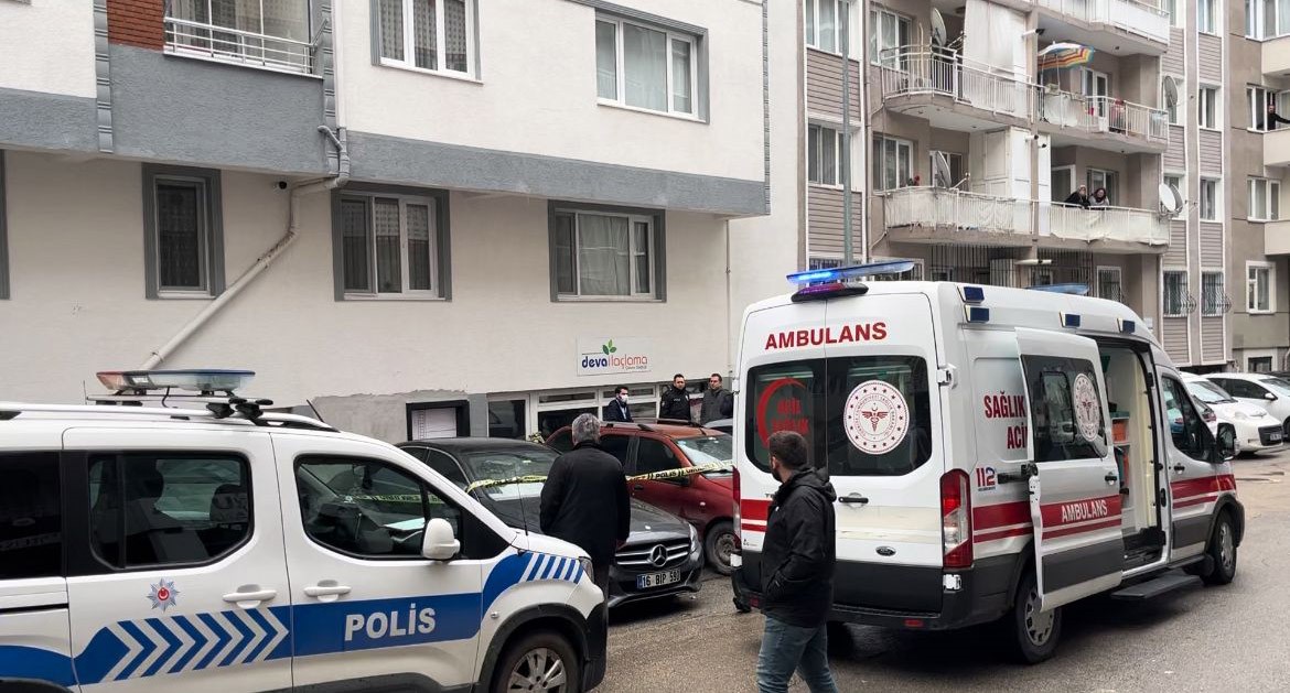 Bursa’nın Nilüfer ilçesi İhsaniye, Songül Sokak üzerinde 5 katlı bir