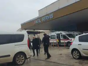 Olay, dün saat 23.00 sıralarında Ertuğrulgazi Mahallesi Divan Sokak’ta bulunan