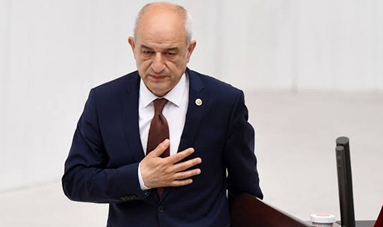 Kütahya Milletvekili Ali Fazıl Kasap, Saadet Partisi‘nden istifa ederek CHP’ye