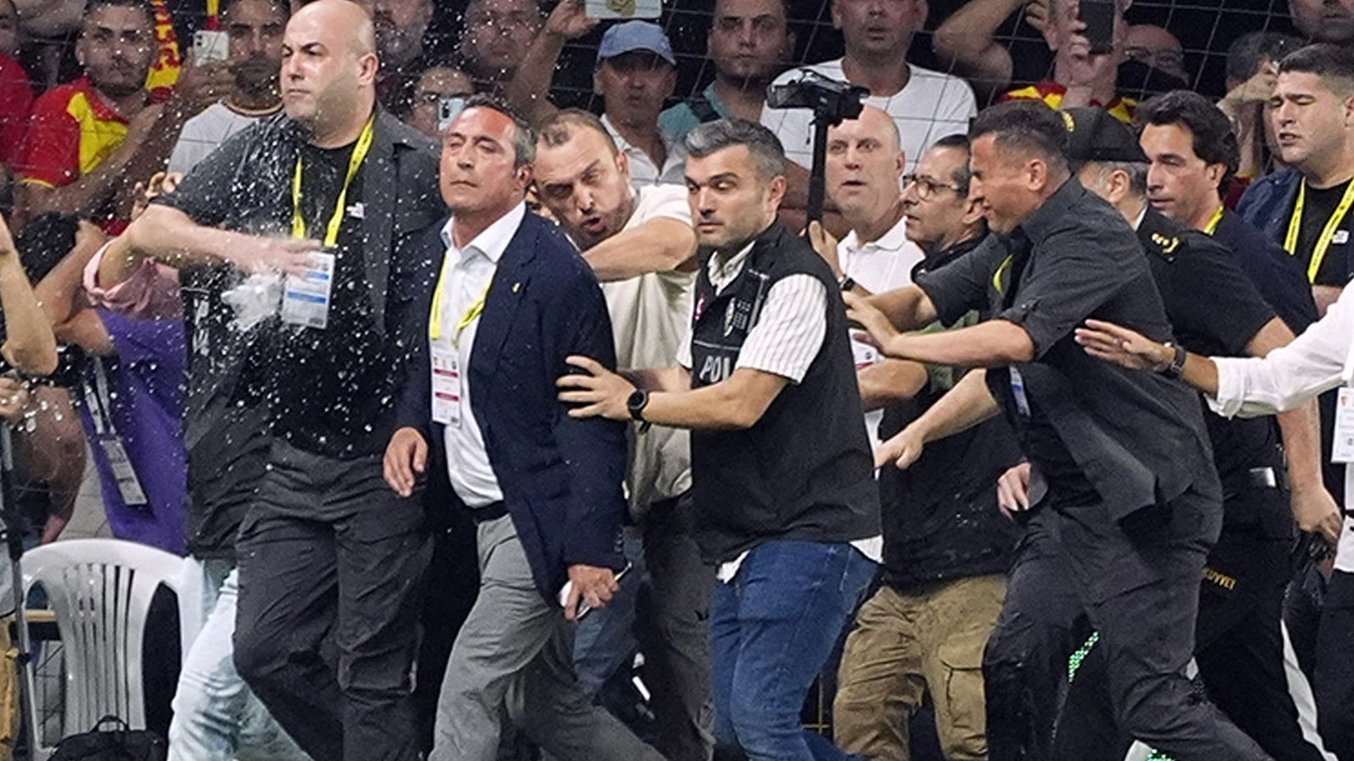Göztepe, Süper Lig’in ikinci hafta mücadelesinde Fenerbahçe ile Gürsel Aksel