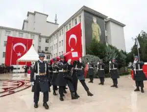 Bursa’da duruşma salonundaki saldırı ile ilgili 10 şüpheli adliyeye getirildi!