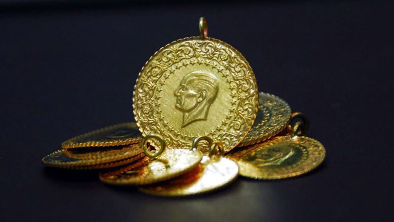 Piyasalarda Noel tatili nedeniyle işlem hacimleri düşük seyrederken, altında denge