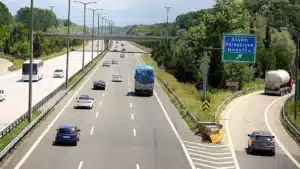 Karayolları Genel Müdürlüğünün yol durumu bültenine göre, Kuzey Marmara Otoyolu’nun