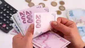 Asgari ücrette flaş gelişme! Türk-İş saat verdi… Türk-İş kamuoyundan gelen