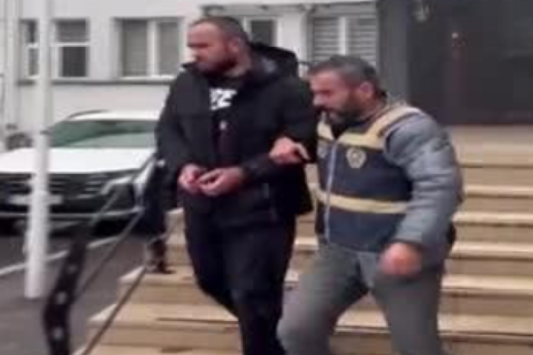 ‘Uyuşturucu ticareti yapmak’ suçundan 27 yıl 6 ay hapis cezası