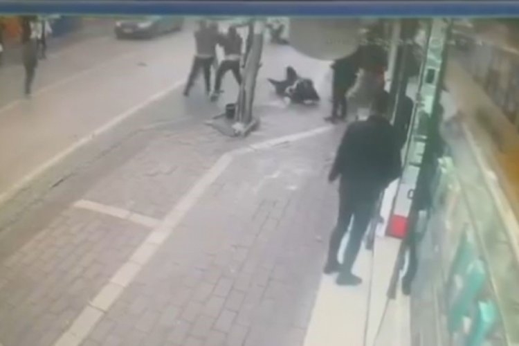 Olay, merkez Osmangazi ilçesi Çarşamba Mahallesi‘nde meydana geldi. İddiaya göre,