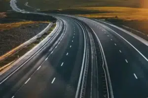 Karayolları Genel Müdürlüğü‘nün yol durumu bültenine göre, İzmir Çevre Otoyolu’nun