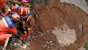 Çin‘in güneyindeki Guangdong eyaletine bağlı Shenzhen kentinde dün gece bir