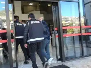 ‘Daltonlar’ suç örgütüne büyük operasyon! CHP’li İl Başkan Yardımcısı gözaltında