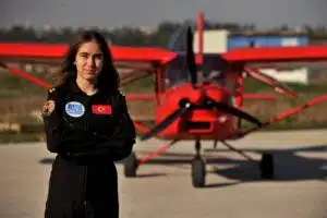 Kentte yaşayan lise öğrencisi Defne Özcan, babası Önder Özcan (50)