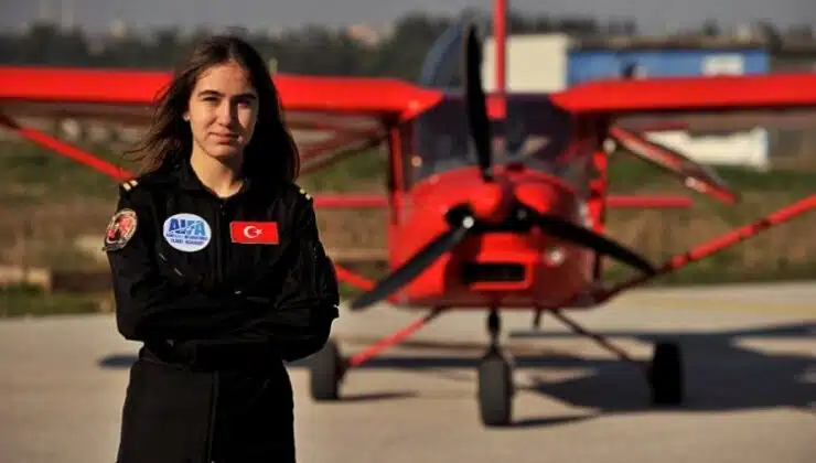 Bursalı Defne Özcan, Türkiye’nin en genç kadın pilot adayı oldu