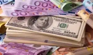 Ekonomik ve finansal kararlar üzerinde büyük etkisi bulunan dolar ve