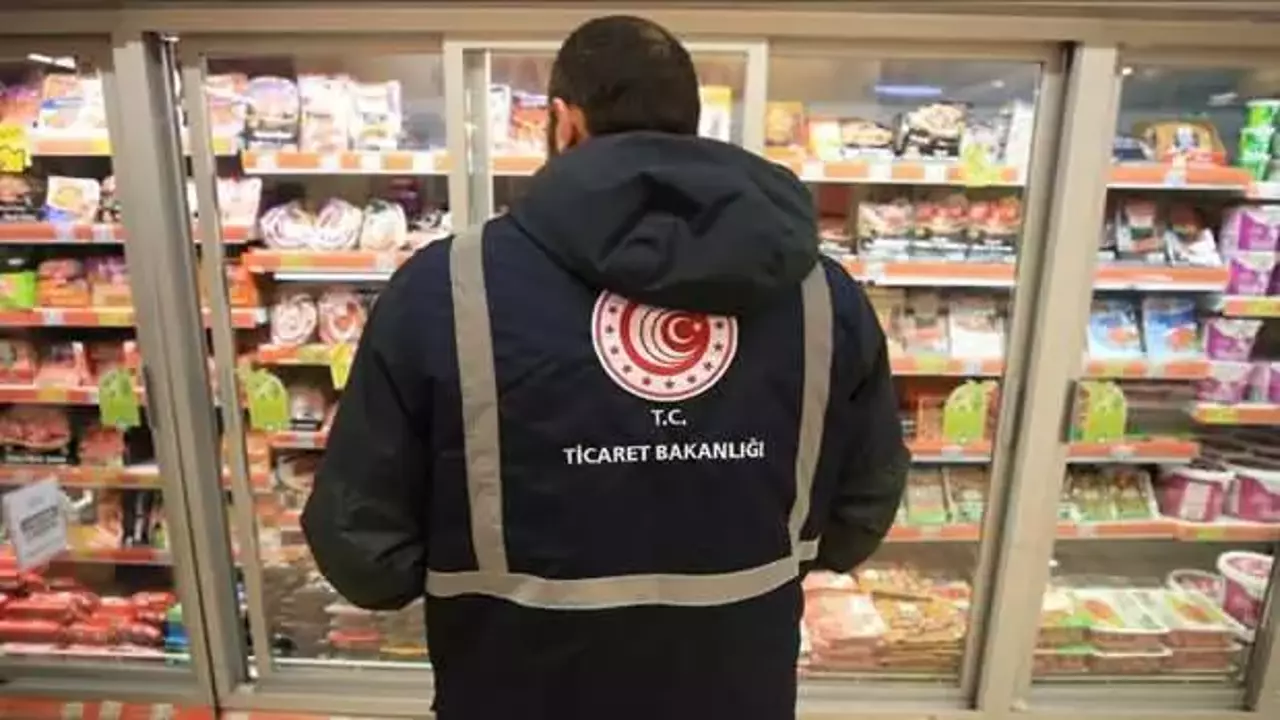 Ticaret Bakanlığı ve Tarım ve Orman Bakanlığı, denetim ekiplerinin sahada