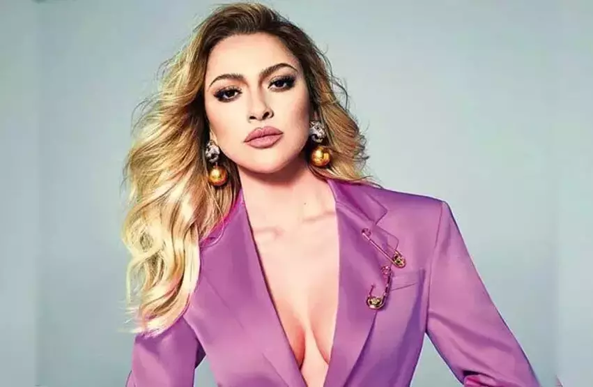 Sosyal medya hesabından yaptığı paylaşımlarla adından sıkça söz ettiren Hadise