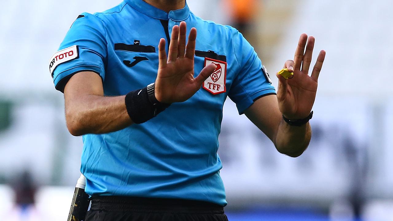 Beşiktaş ile Fenerbahçe, Süper Lig’in 15. haftasında Tüpraş Stadyumu’nda karşı