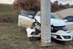 Kaza öğle saatlerinde kırsal Halhalca Mahallesi‘nde meydana geldi. M.E.(39) yönetimindeki