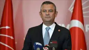 Genel Merkez’de gerçekleşen toplantıya Genel Başkan Özgür Özel başkanlık ediyor.