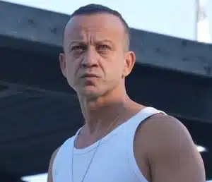 İnci Taneleri dizisinde rol alan Rıza Kocaoğlu‘nun yeni bir aşka