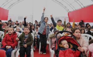 Osmangazi Belediyesi tarafından ‘Yarıyıl Şenliği’ kapsamında Yunuseli mahallesinde kurulan Çadır