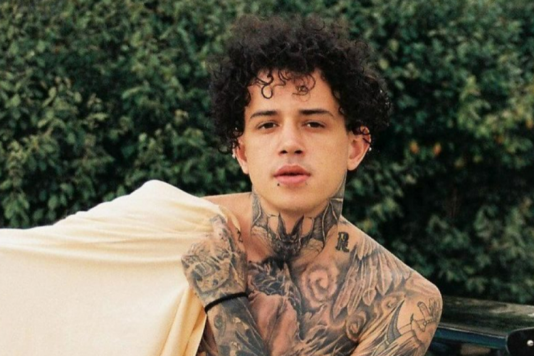 Son dönemlerde Z kuşağının sıkça dinlediği, Türkçe Rap’in yeni simalarından