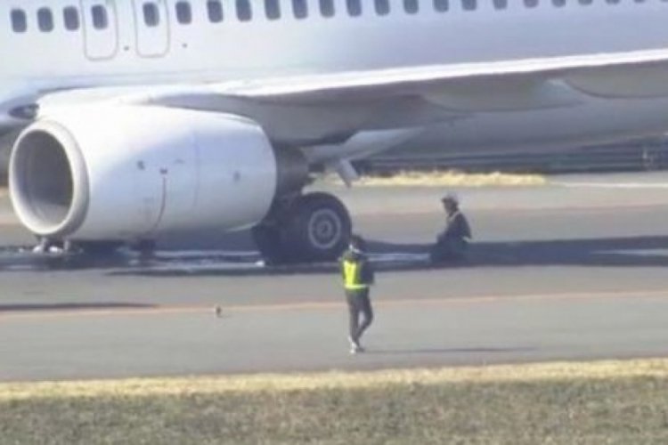Japonya’nın başkenti Tokyo’da bulunan Haneda Havalimanı’nda facianın eşiğinden dönüldü. Japon