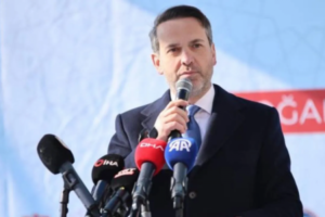 Enerji ve Tabii Kaynaklar Bakanı Alparslan Bayraktar, Sivas’ın Hafik ilçesinde