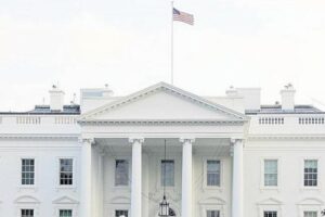 Yeni kararnamede, Donald Trump’ın imzasıyla yayımlanan metinde yer alan Türkiye