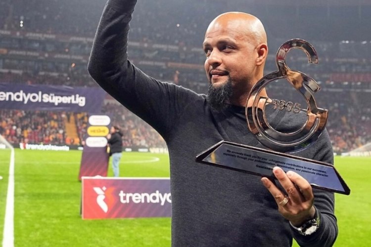 Bir dönem Galatasaray’da forma giyen Felipe Melo, 41 yaşında futbolu