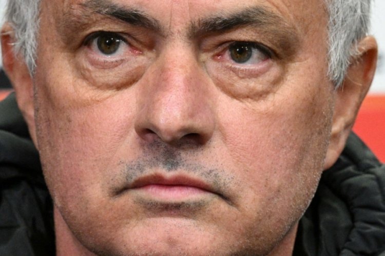 İspanya’da yayınlanan Marca gazetesi Fenerbahçe’nin uçurumun kenarına kadar gelip Avrupa